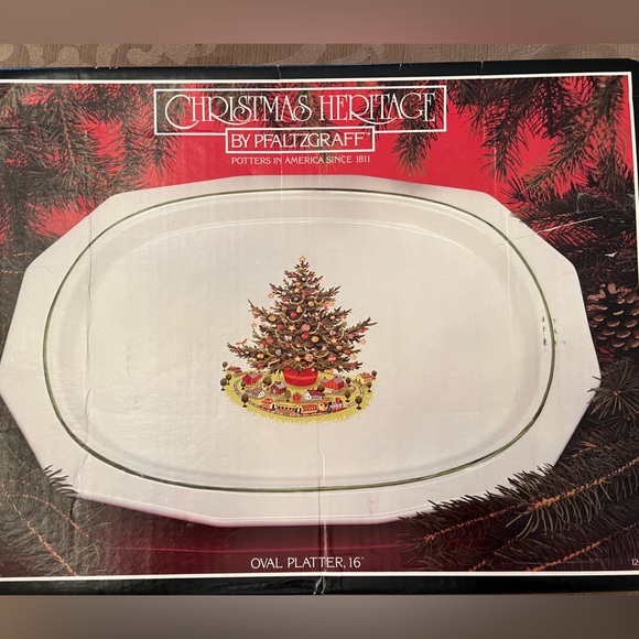 Pfaltzgraff Christmas Heritage oval platter, new in Box. - Picture 1 of 3